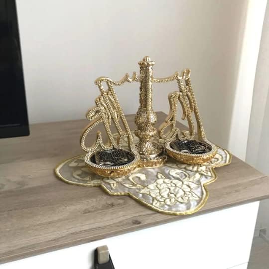 Figurine à l'échelle de la justice islamique