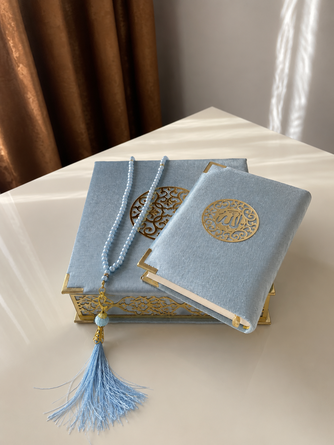 Velvet Covered Quran and Pearl Tasbih in Wooden Decorative Box | Islamic Gift Set | Muslim Eid Ramadan Gift