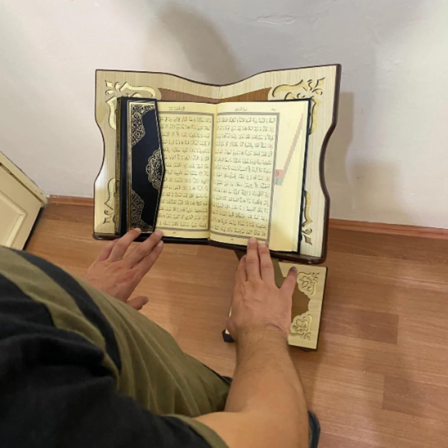 High Quality Adjustable Moveable Wooden Book Stand