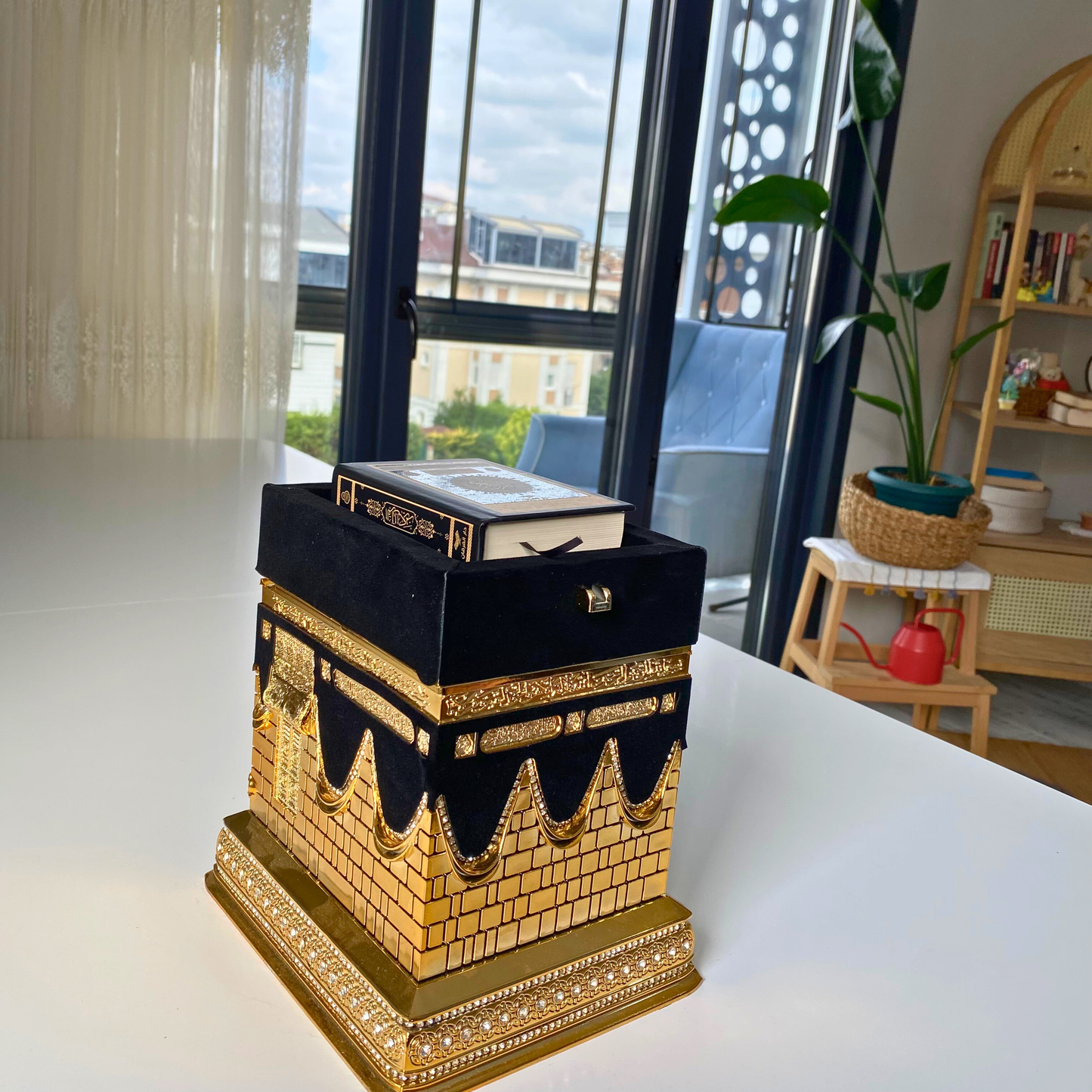 Luxury Kaaba Quran Set with Gold-Plated Mini Quran & Black Velvet Accents