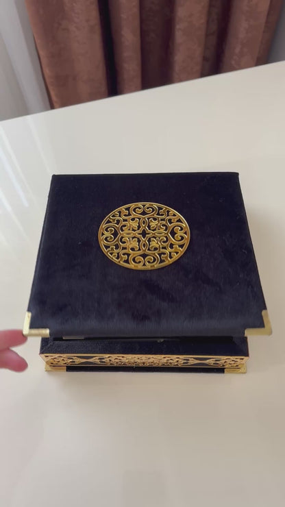 Velvet Covered Quran and Pearl Tasbih in Wooden Decorative Box | Islamic Gift Set | Muslim Eid Ramadan Gift